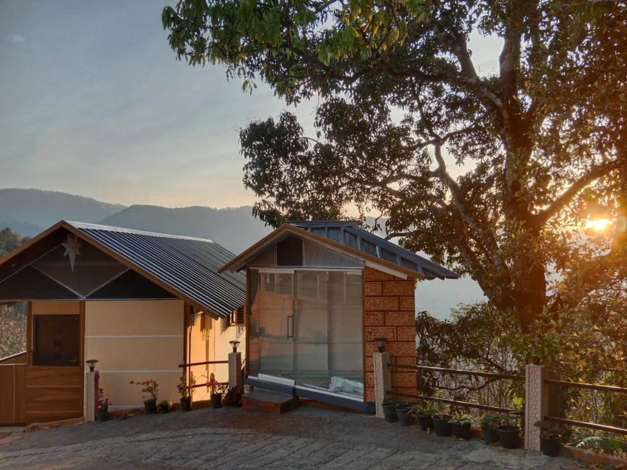 Cloudscape Homestay Pīrmed Dış mekan fotoğraf