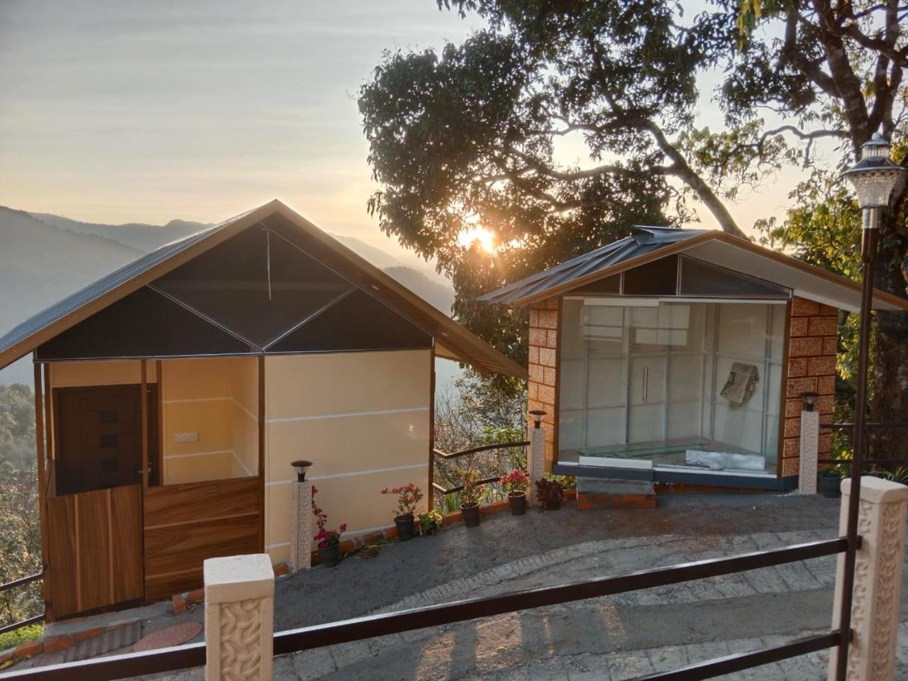 Cloudscape Homestay Pīrmed Dış mekan fotoğraf