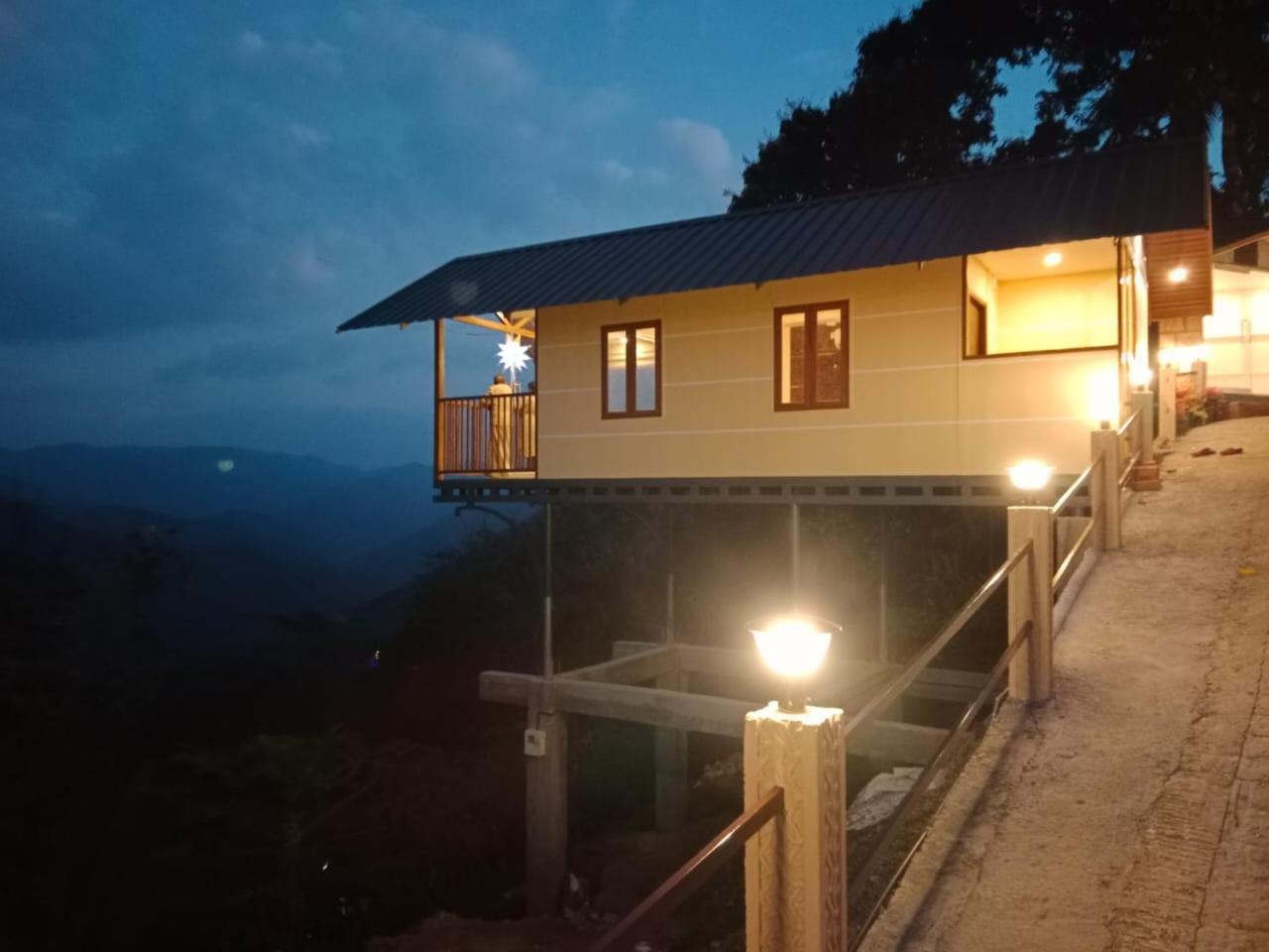 Cloudscape Homestay Pīrmed Dış mekan fotoğraf